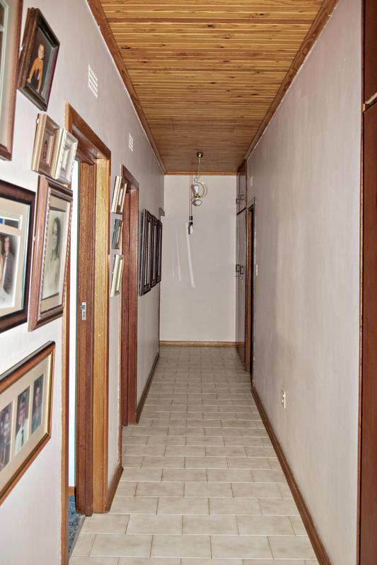 5 Bedroom Property for Sale in Douglas Northern Cape